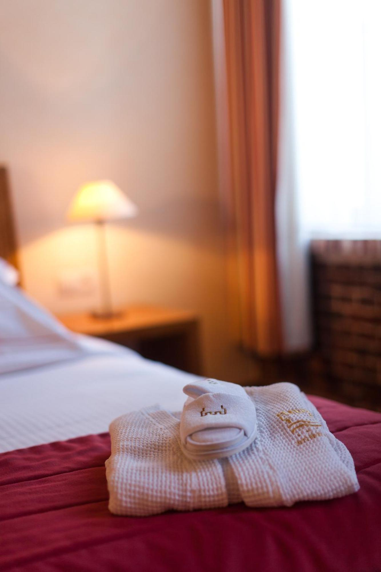 Ghent River Hotel Bagian luar foto